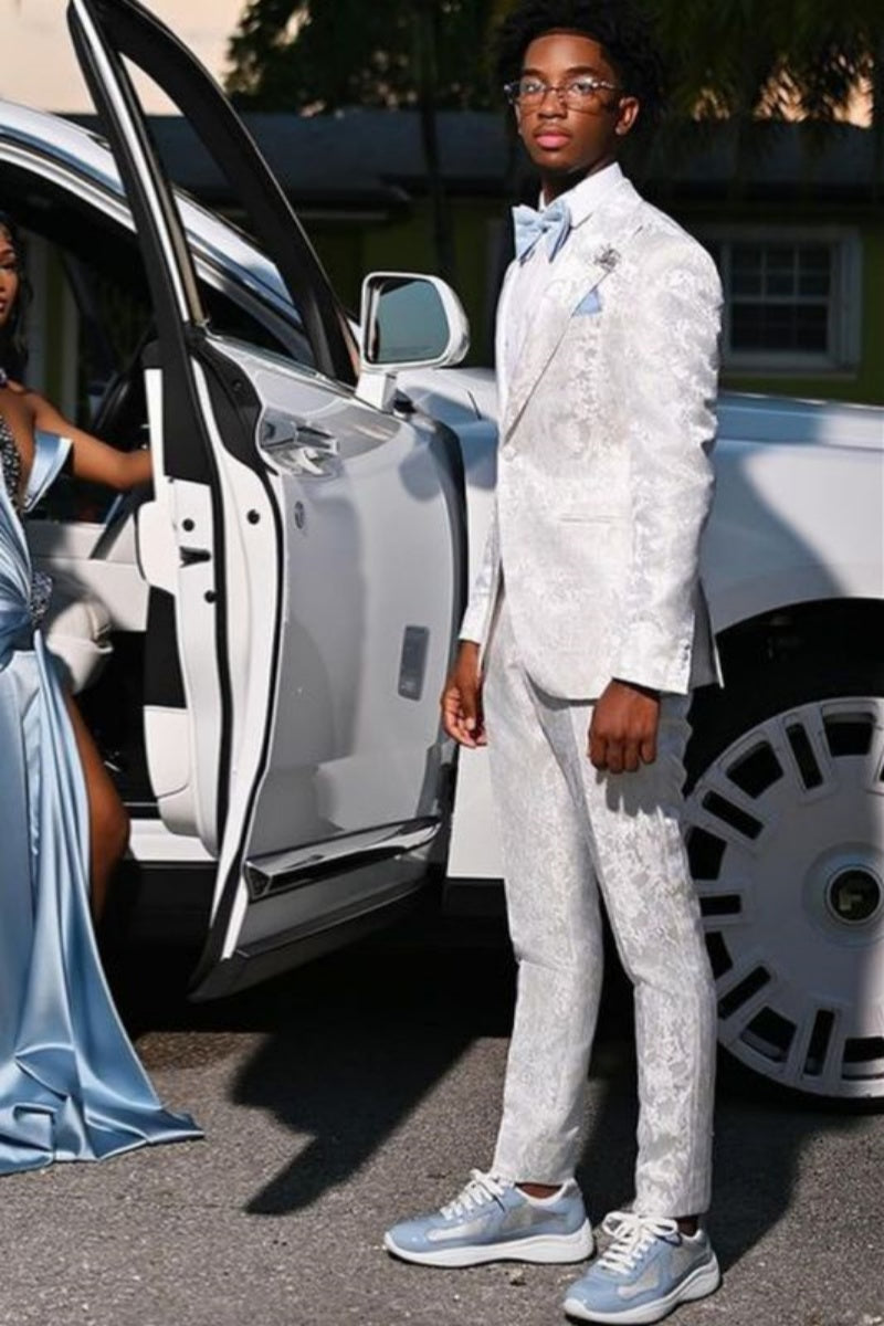 Glamorous White Peaked Lapel Bespoke Jacquard Prom Suits