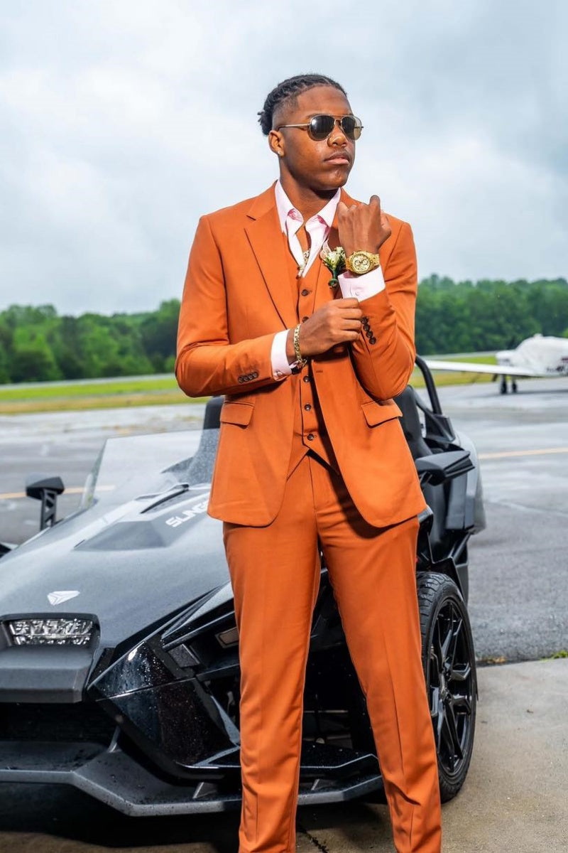 Modern Orange Notched Lapel Men's Suits With Waistcoat