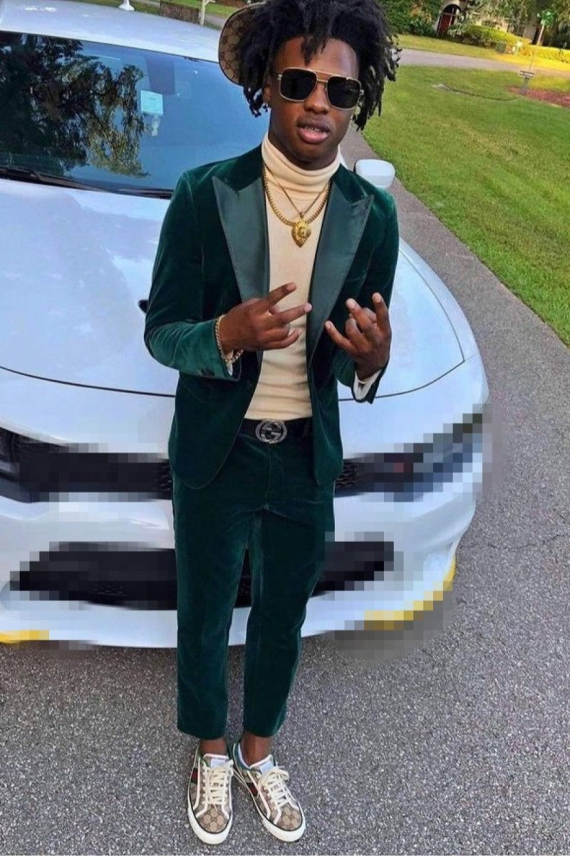 Stylish Dark Green Velvet Peaked Lapel Men's Prom Suits