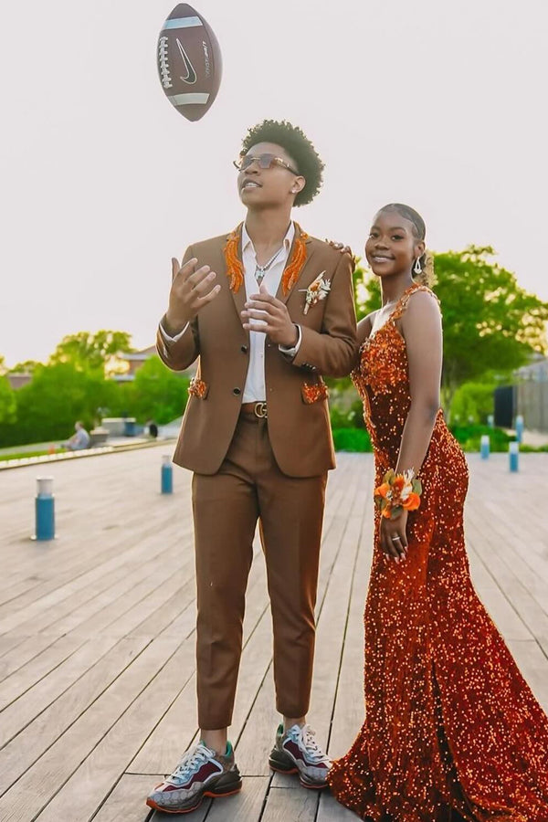 Glamorous 3 Pieces Brown Notched Lapel Prom Men Suits With Beadings