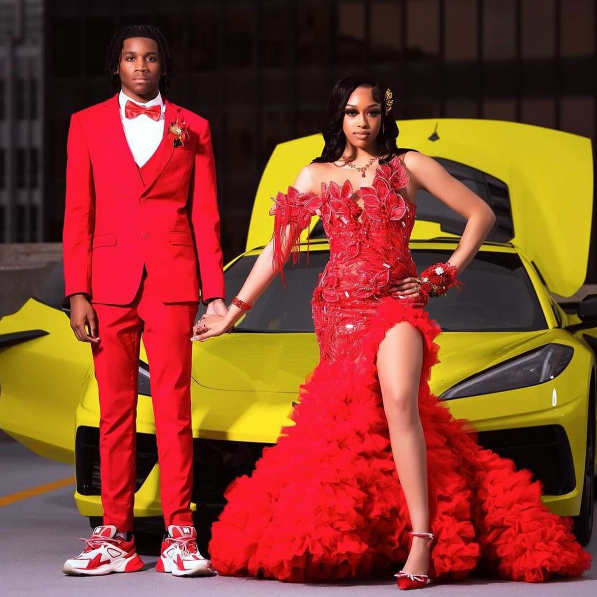 Glamorous 3 Pieces Red Notched Lapel Prom Men Suits