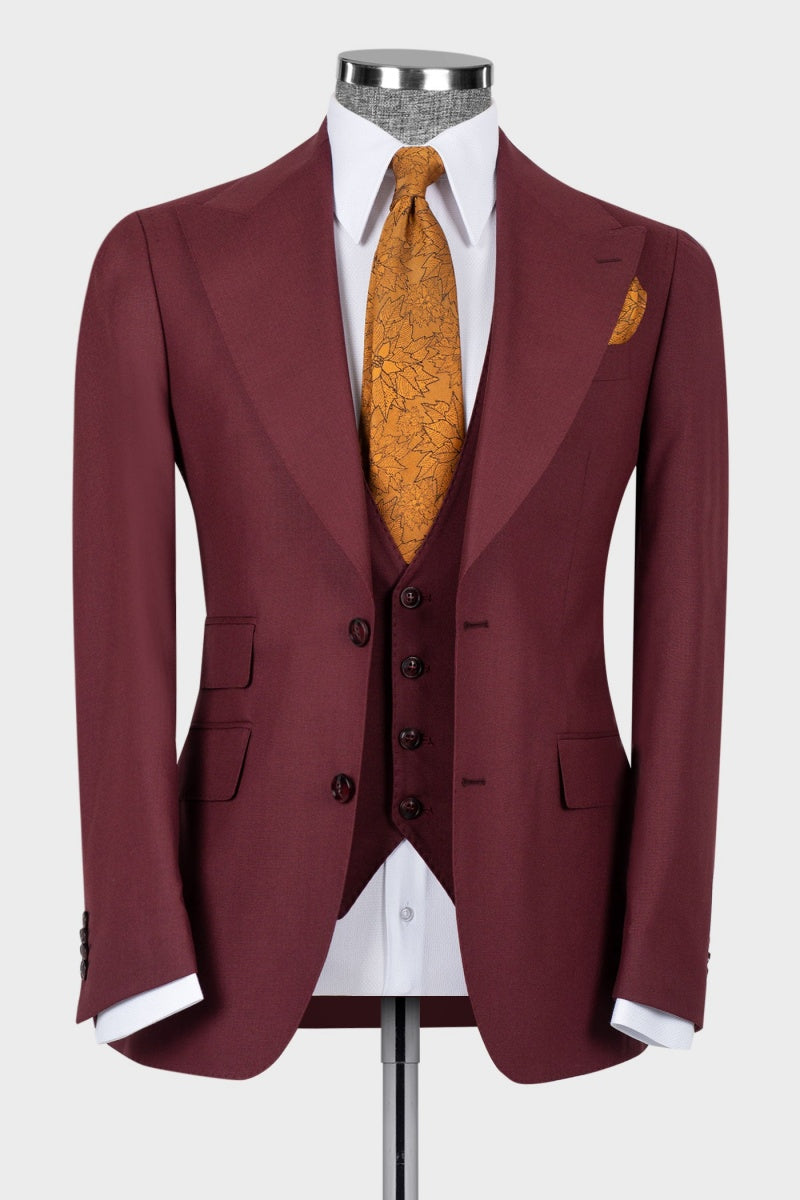 Burgundy Chic Peaked Lapel Men Prom Suits With Waistcoat