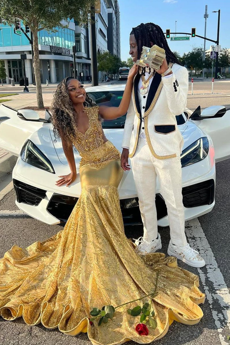 Fancy 3 Pieces White Jacquard Shawl Lapel Suits With Gold Appliques
