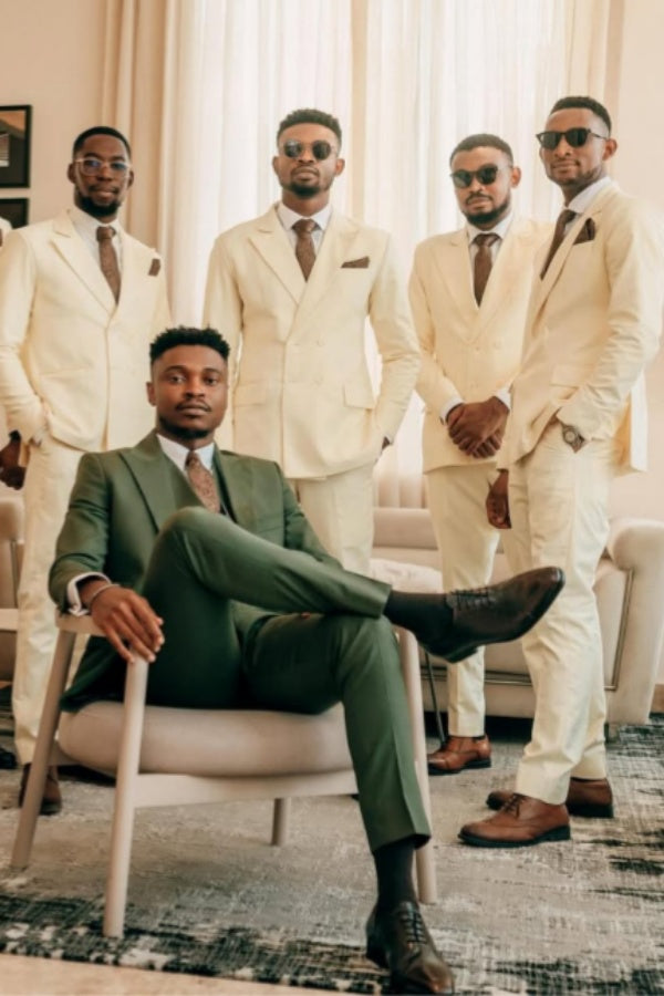 Handsome Beige Peaked Lapel Double Breasted Wedding Groomsmen Suits
