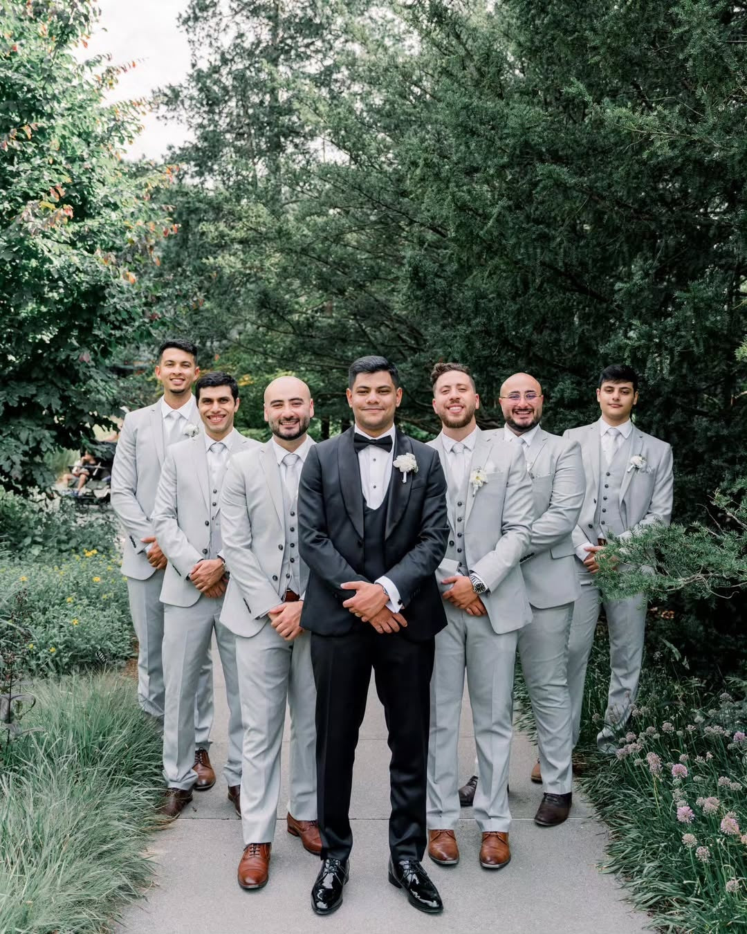 Modern Light Gray 3 Pieces Notched Lapel Wedding Groomsmen Suits