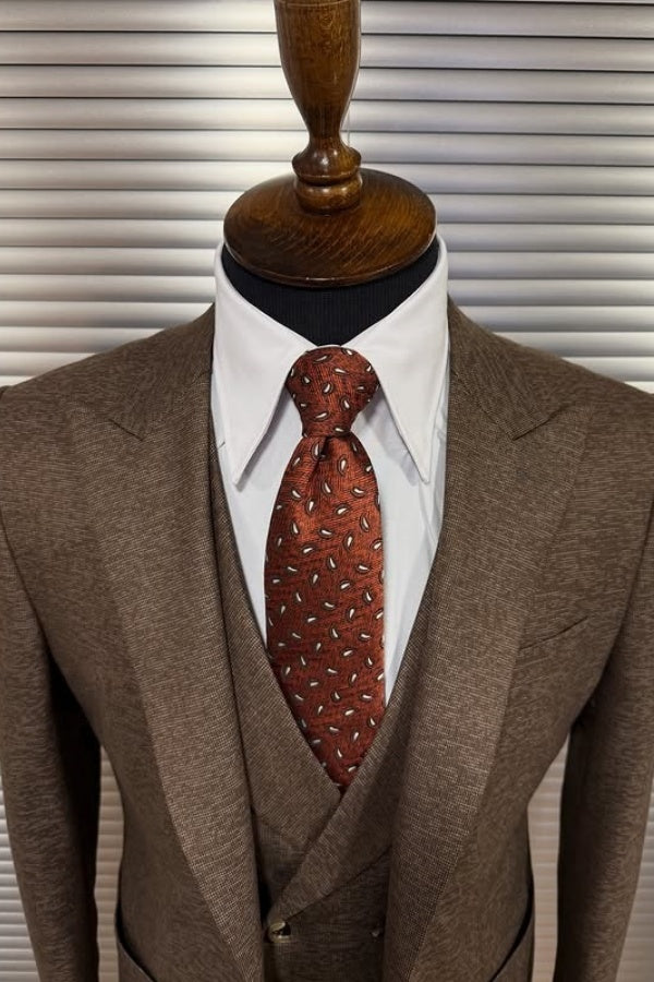 Modern Brown 3 Pieces Peaked Lapel Formal Business Suits