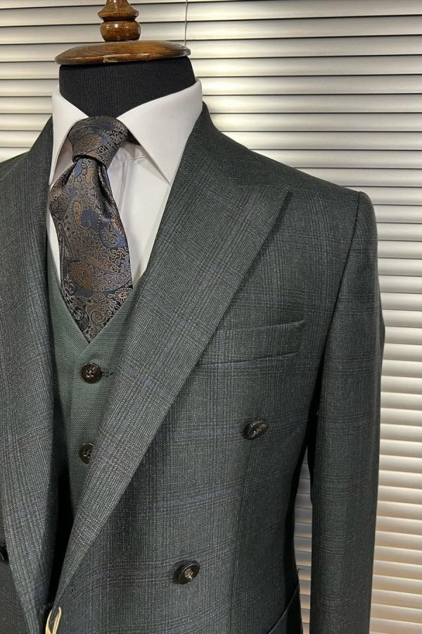 Modern Dark Gray Plaid Peaked Lapel Business Men Suits