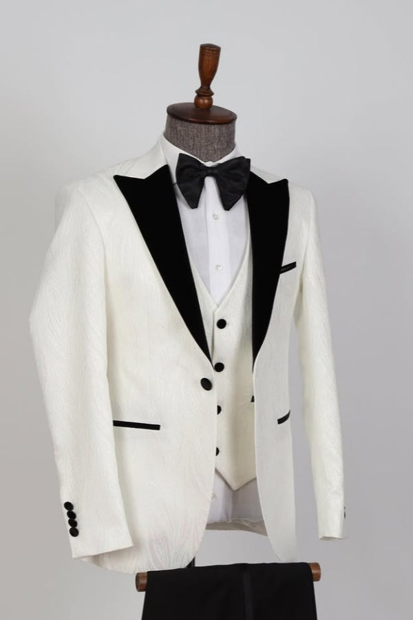 Fancy White Jacquard 3 Pieces Prom Suits With Black Lapel