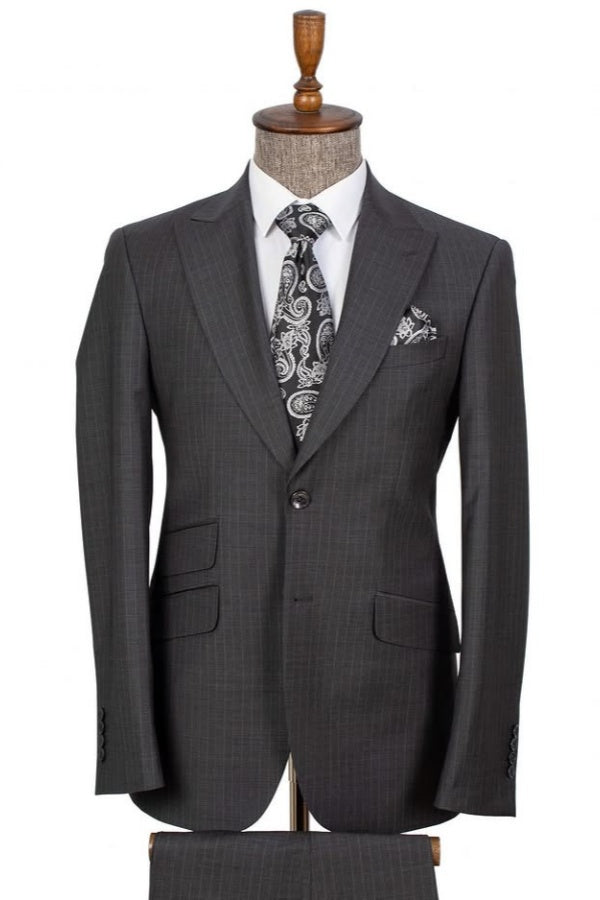 Modern Dark Gray New Arrival Pinstripe Peaked Lapel Business Suits For Men