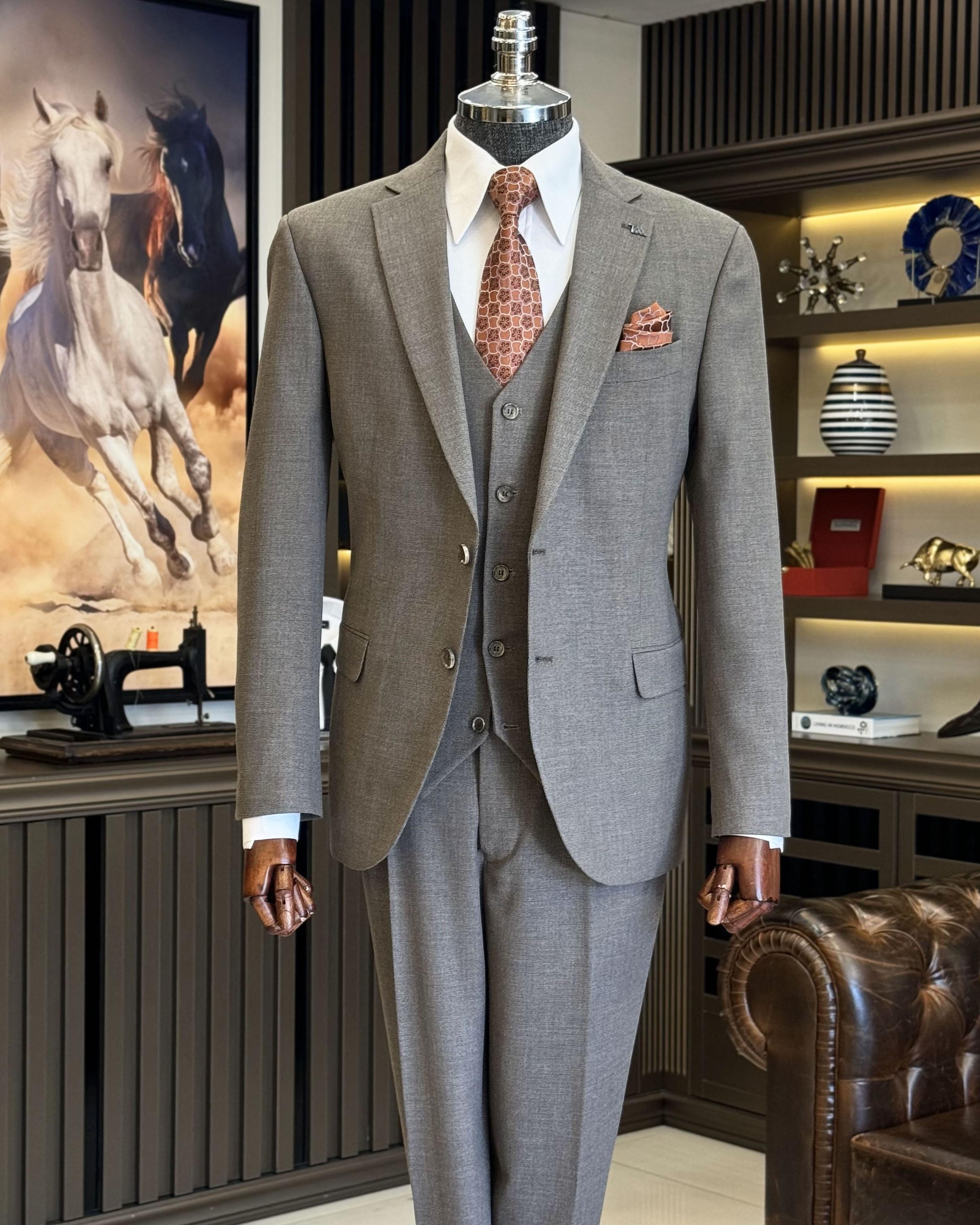 Stylish Light Gray Close Fitting Business Suits With Waistcoat