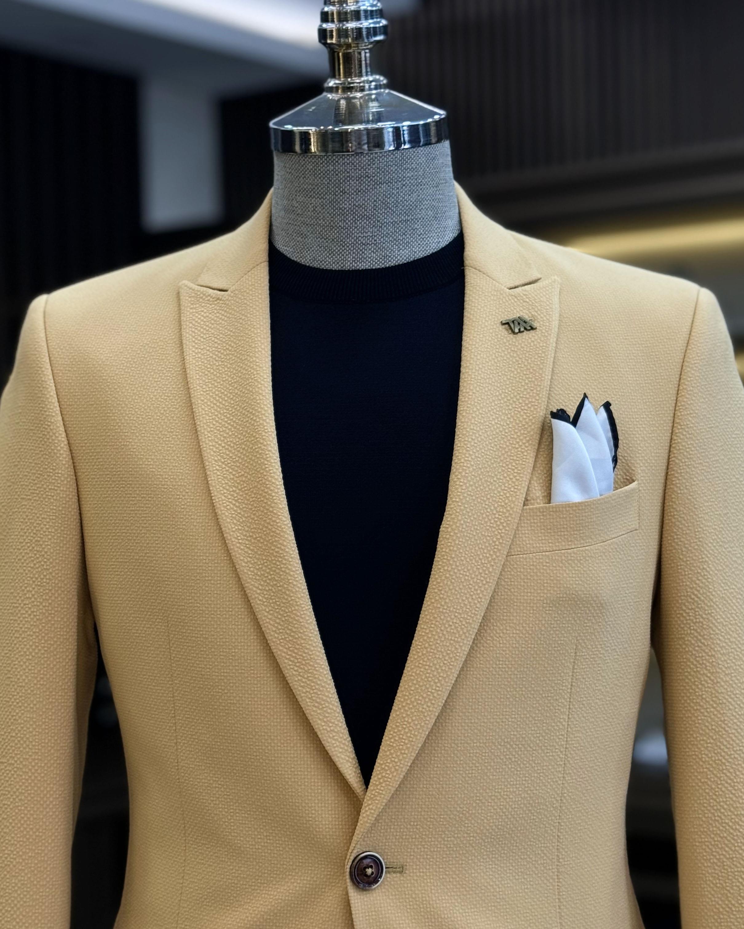 Glamorous Light Yellow Notched Lapel Prom Suits