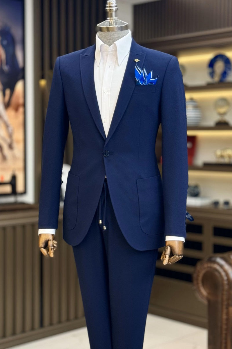 Modern Dark Blue Slim Fitting Men’s Prom Suits