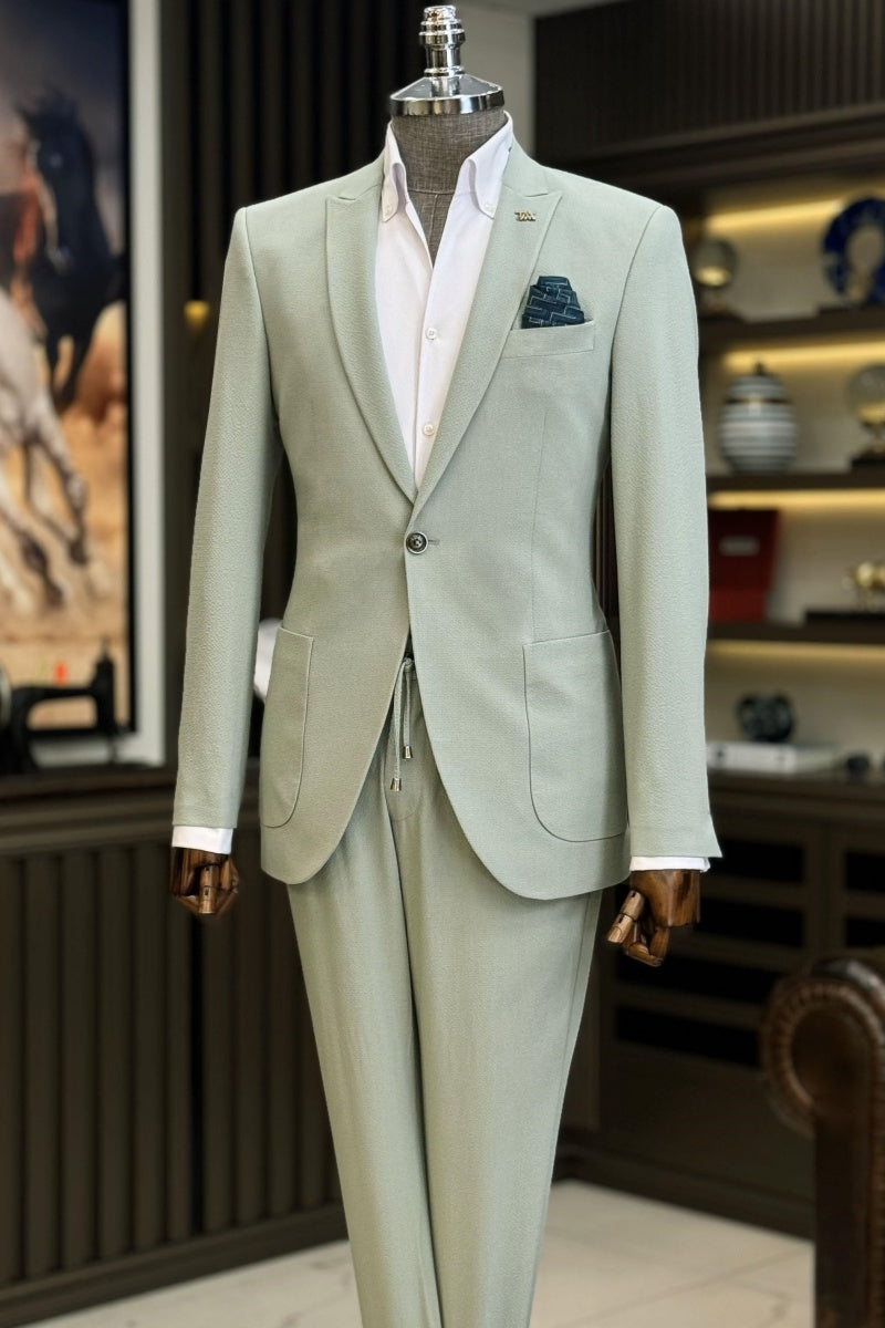 Fashion Light Green Close Fitting Men’s Prom Suits
