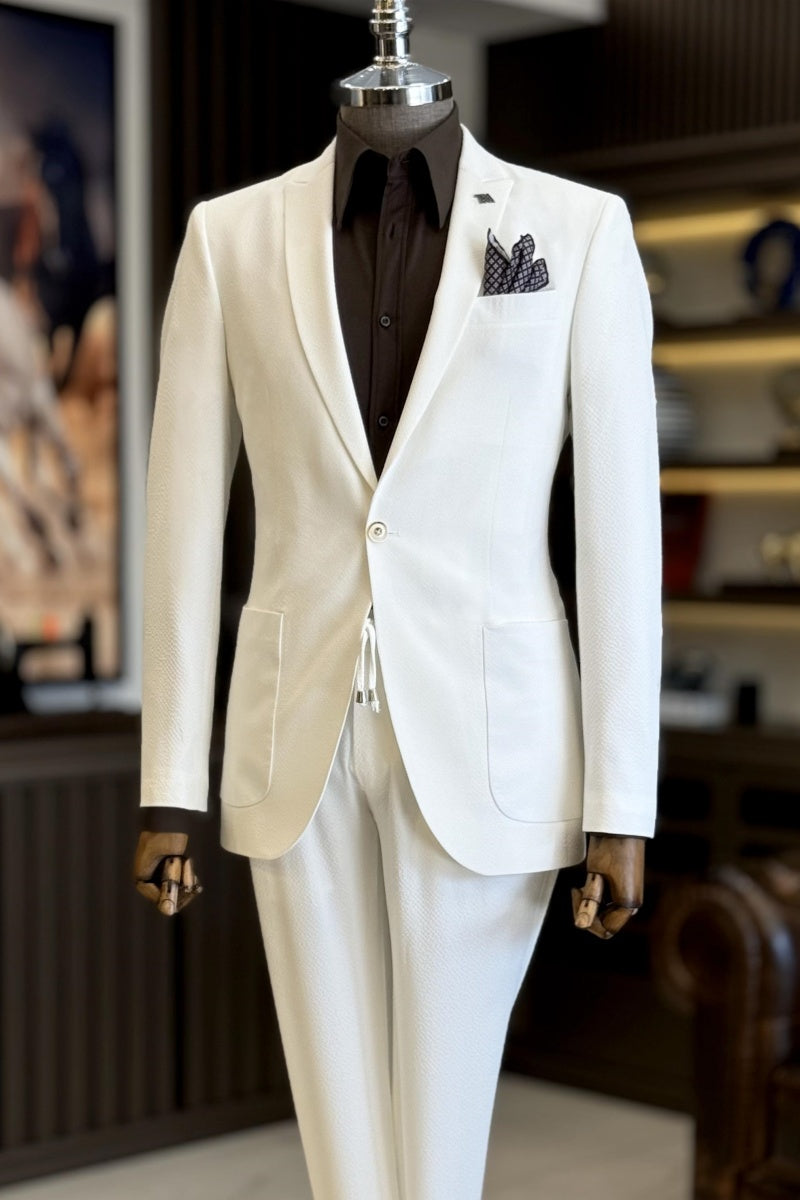 Classic White Peaked Lapel Men’s Prom Suits