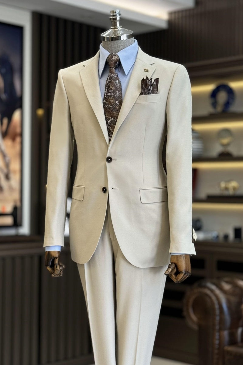 Newest Off-White Notched Lapel Close Fitting Formal Suits For Men