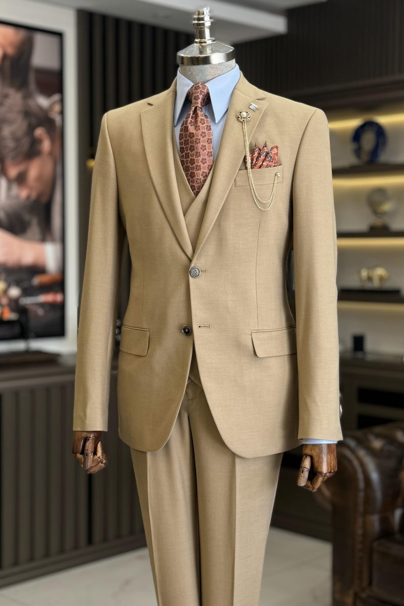 New Arrival Khaki Notched Lapel Men’s Formal Suits With Waistcoat