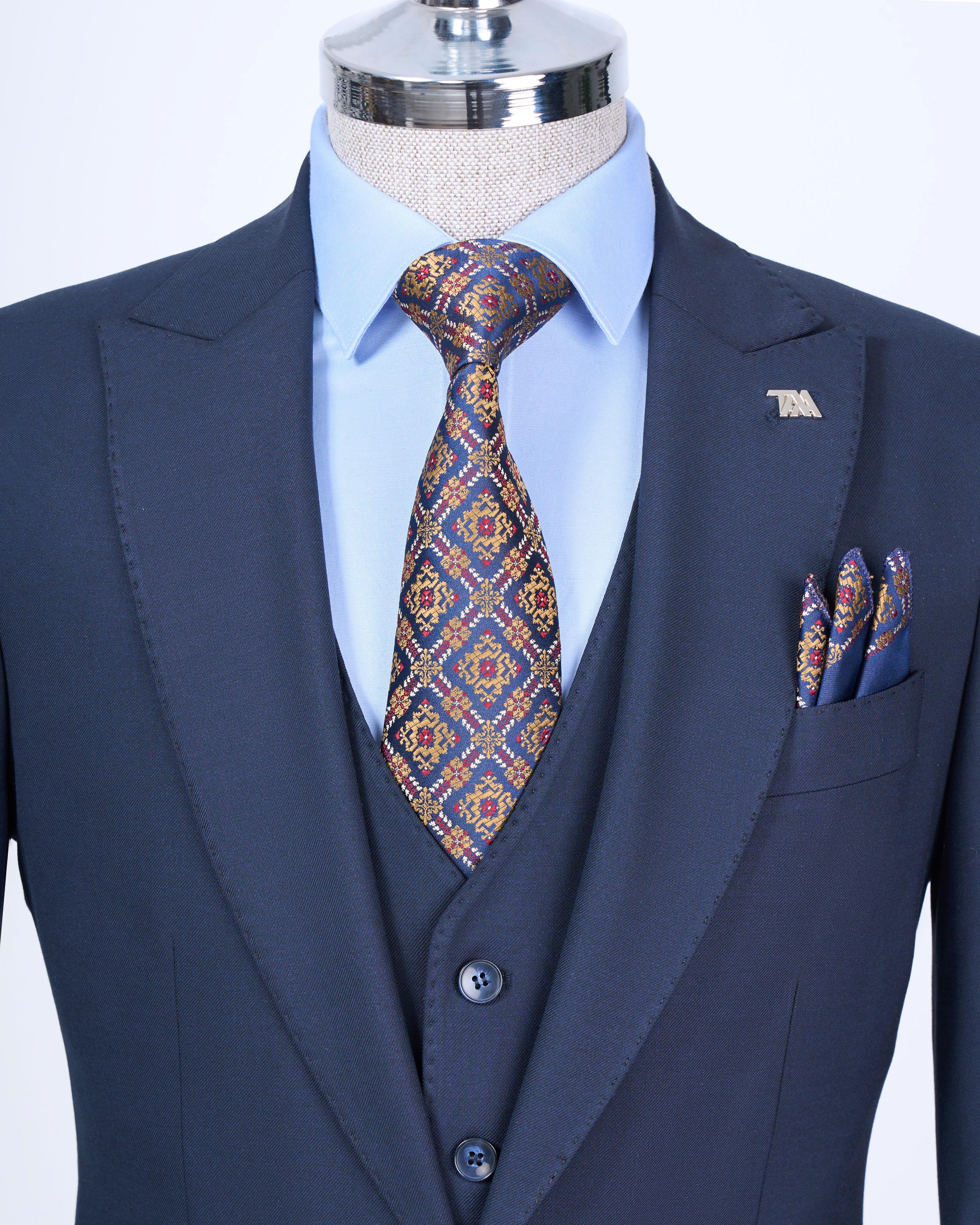 Bespoke Dark Blue Chic Peaked Lapel Men's Formal Suits With Waistcoat