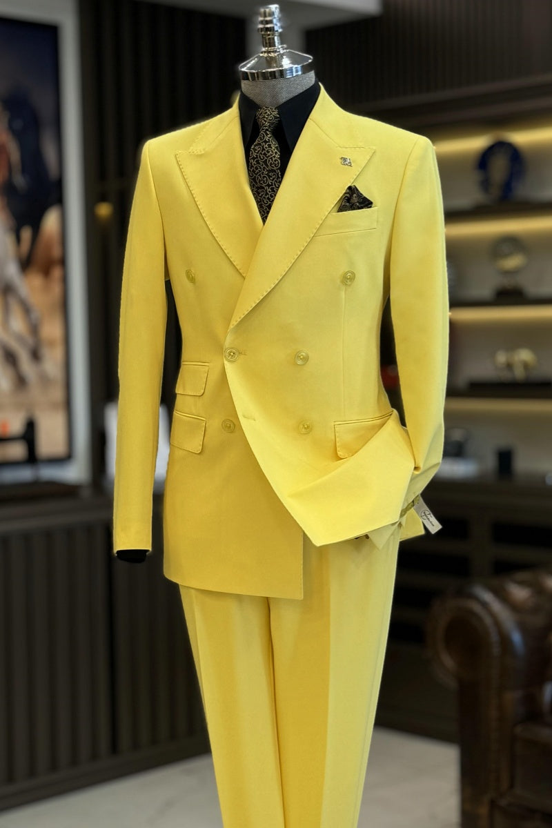 Glamorous Yellow Double Breasted Prom Suits For Men