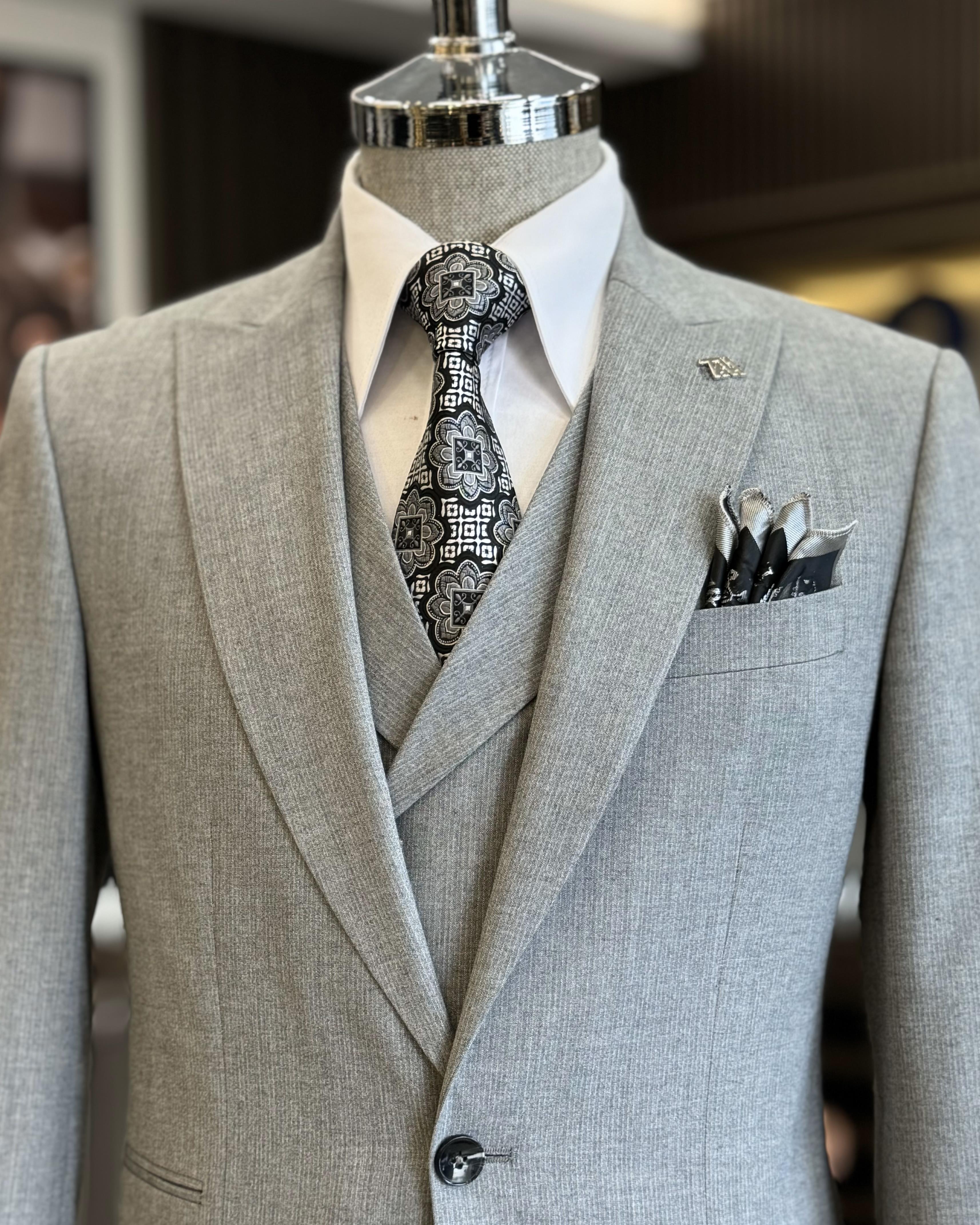 Bespoke Light Gray Newest Men's Business Suits With Waistcoat