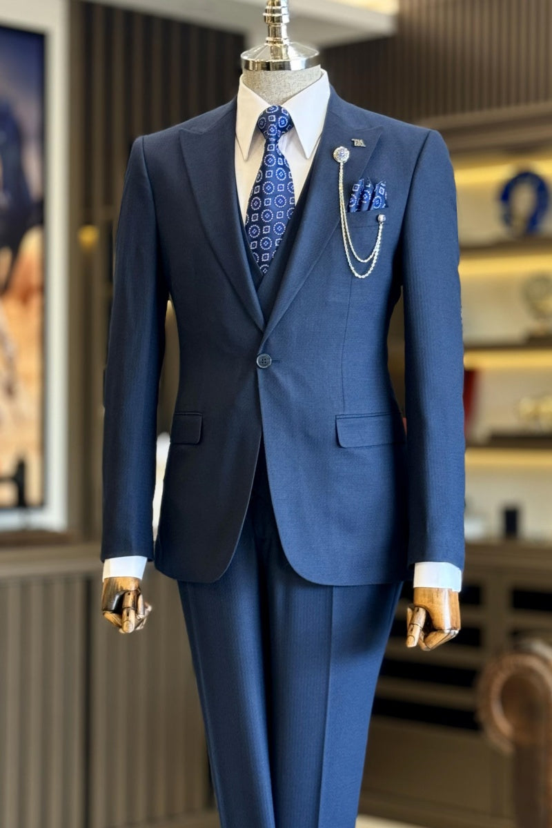 Dark Blue 3 Pieces Peaked Lapel Bespoke Men's Formal Suits