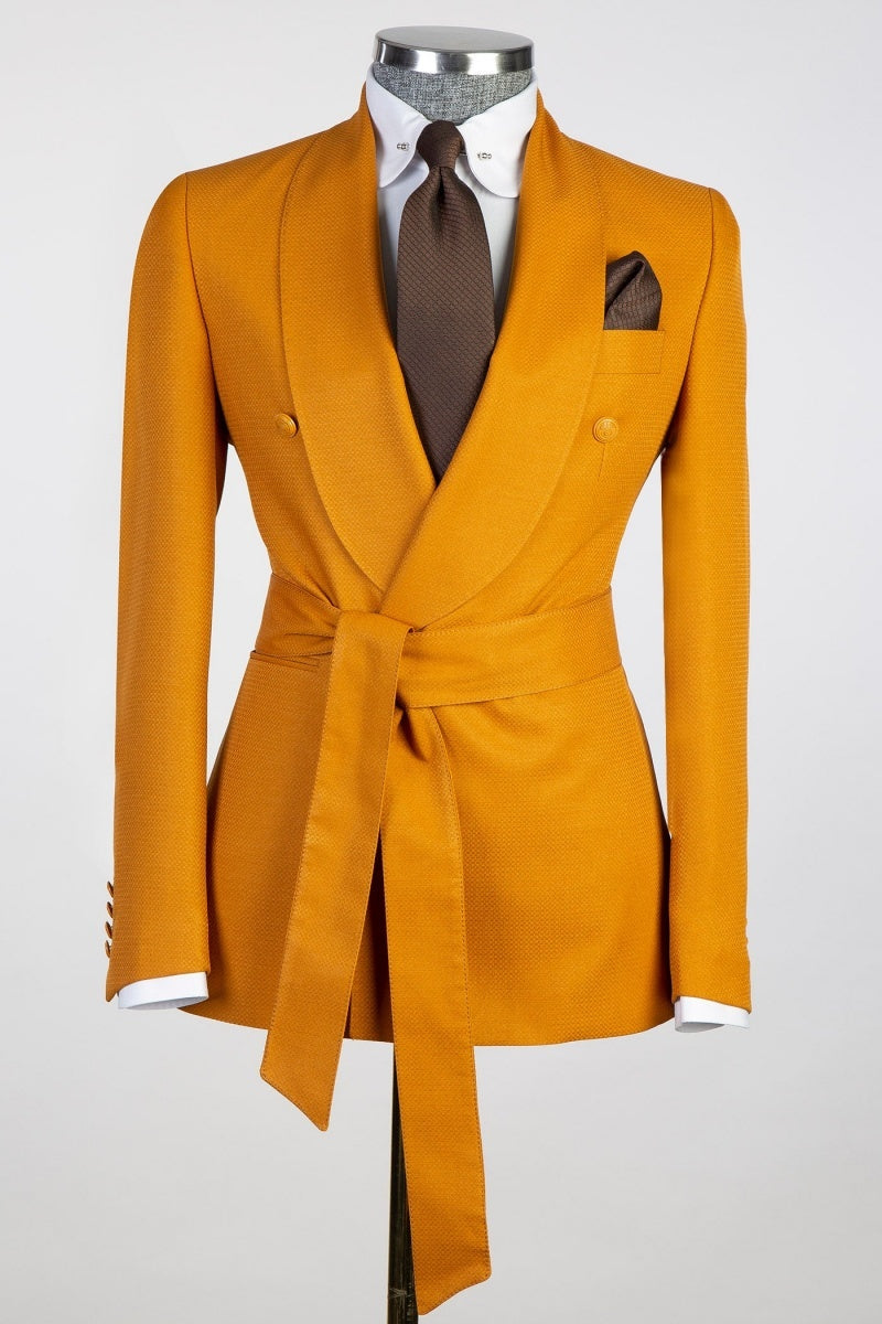 Modern Earthy Yellow Close Fitting Men Prom Suits With Belt