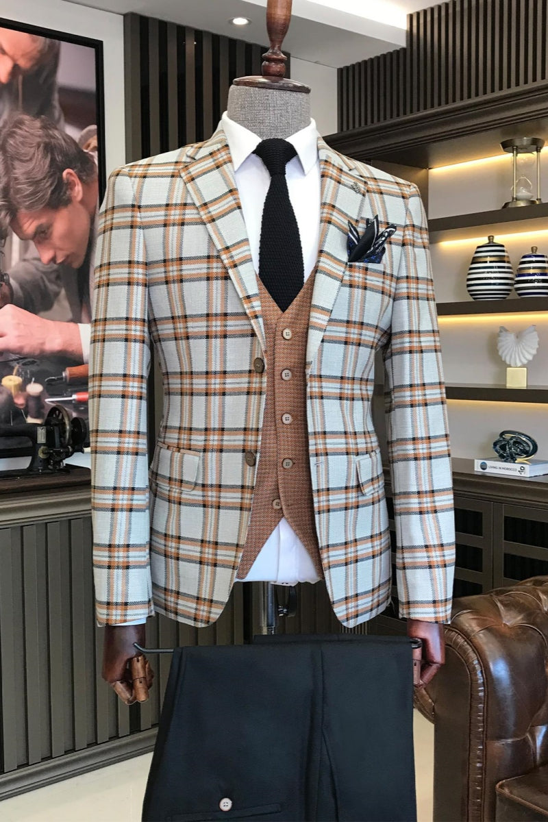 New Arrival 3 Pieces Off-White Plaid Business Suits For Men With Black Pants