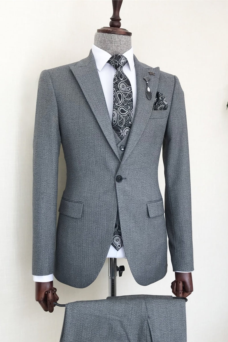 Gray New Arrival Peaked Lapel Business Suit With Waistcoat