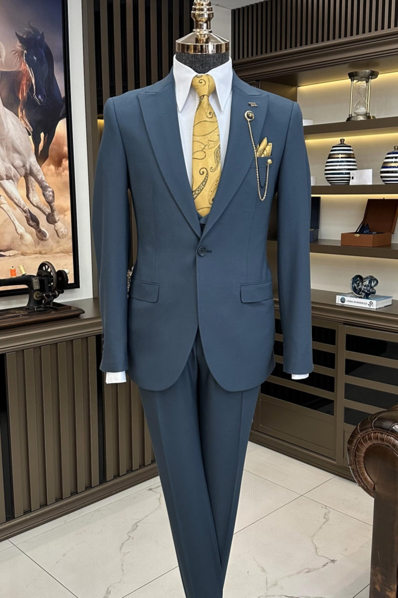 Glamorous Navy New Arrival 3 Pieces Formal Suits For Men
