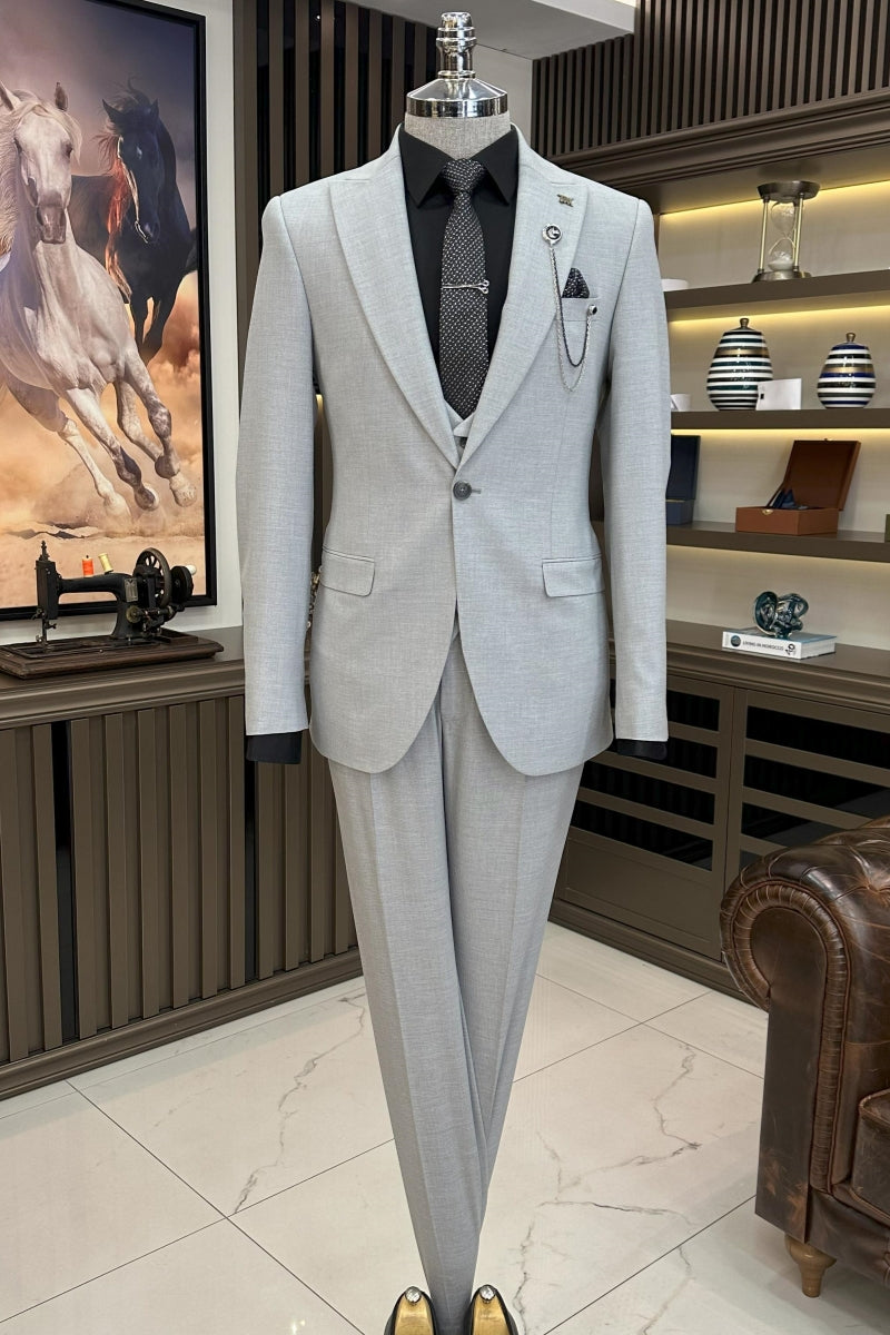 New Arrival 3 Pieces Light Gray Chic Close Fitting Business Suits For Men