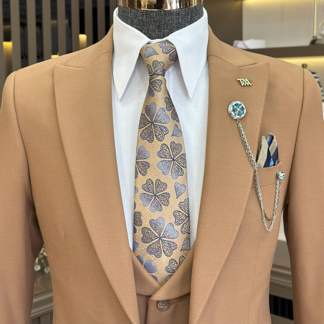 Newest Stylish Khaki Brown Close Fitting Suits For Men With Waistcoat