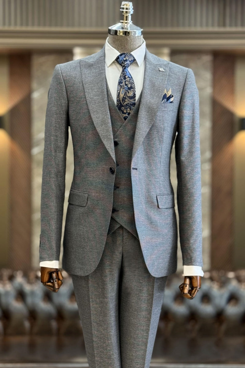 New Arrival Grayish Blue Peaked Lapel 3 Pieces Business Suits