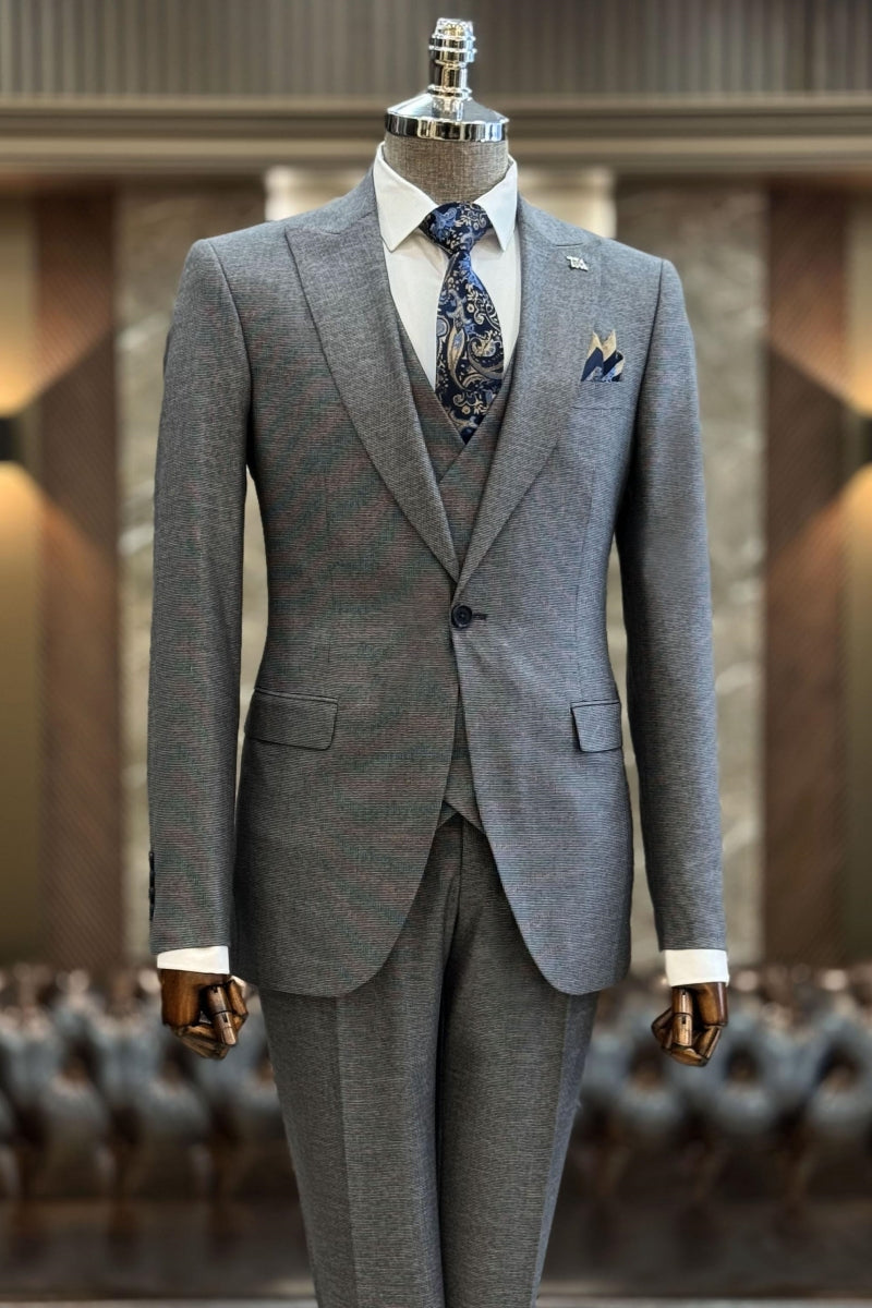 New Arrival Grayish Blue Peaked Lapel 3 Pieces Business Suits