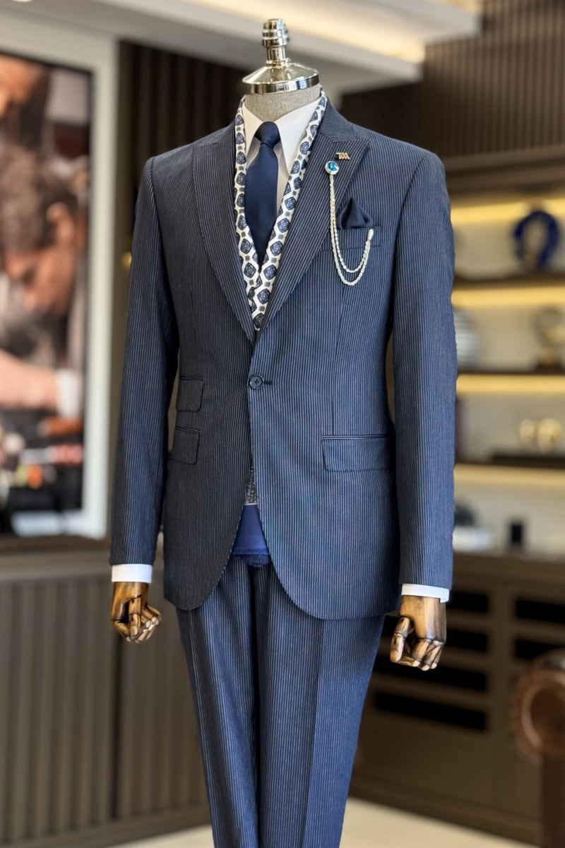 Close Fitting Navy Bule 3 Pieces Pinstripe Business Suits With Waistcoat