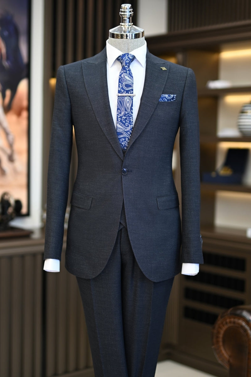 Fashion Navy Blue Peaked Lapel Business Suits For Men