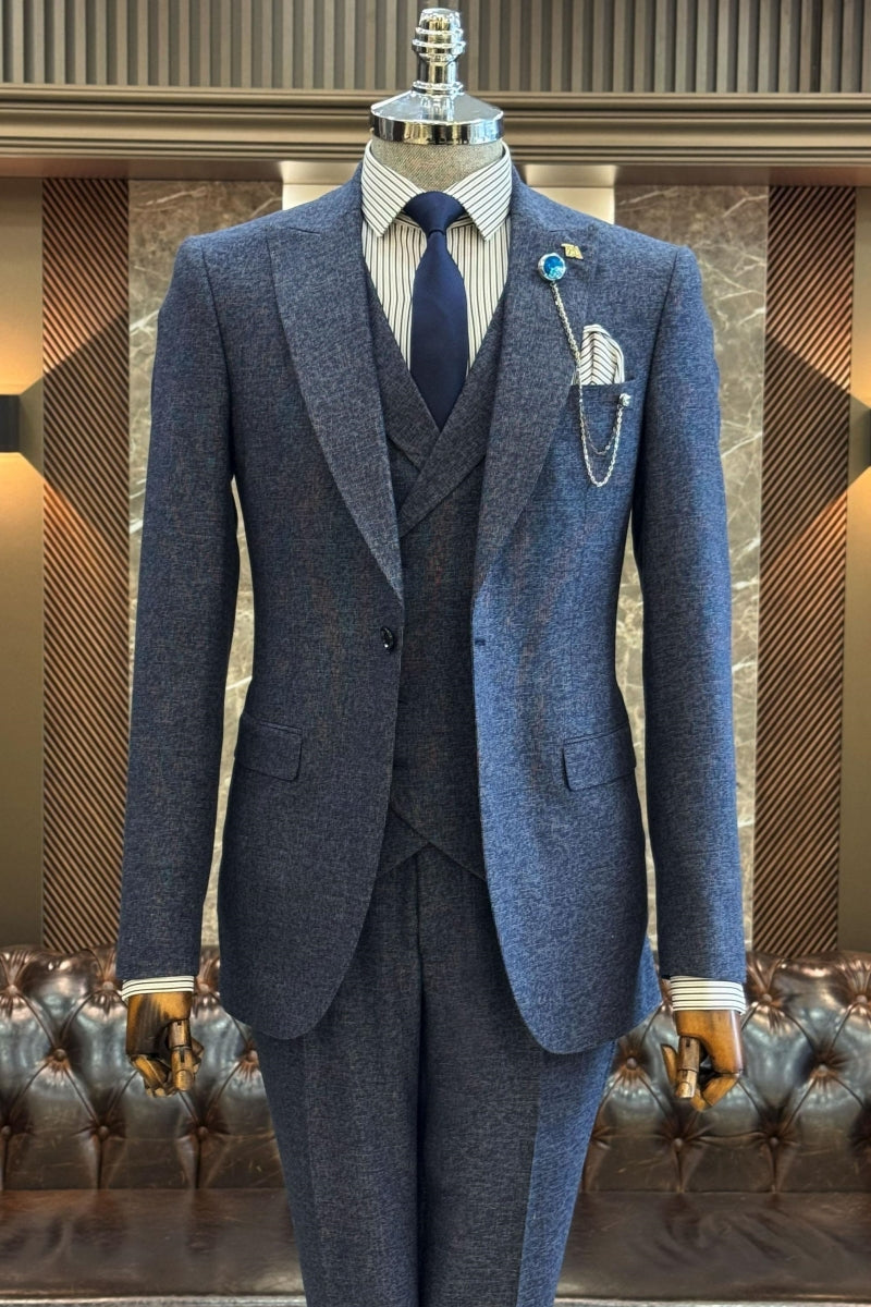 Fancy Navy Blue 3 Pieces Peaked Lapel Business Suits