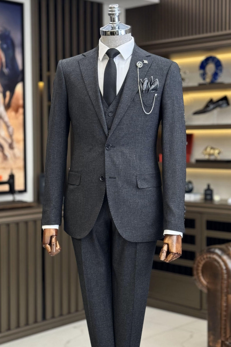 New Arrival Dark Gray Notch Lapel 3 Pieces Business Suits