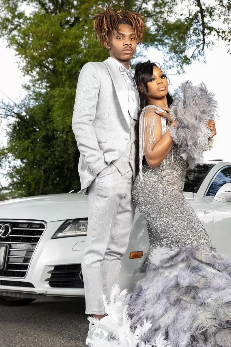 Glamorous Gray Bespoke Jacquard Prom Men Suits With Stain Shawl Lapel