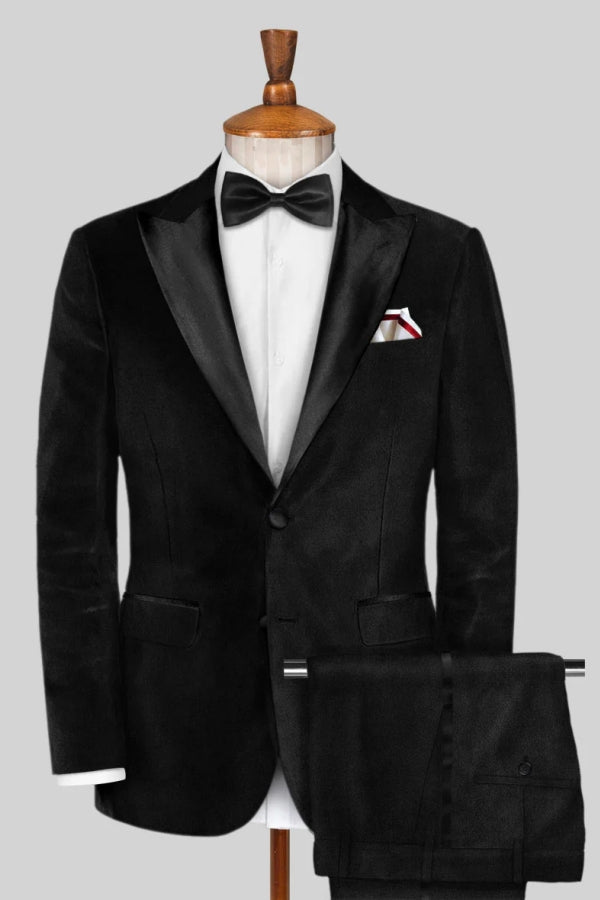 Classical Black Velvet Peaked Lapel Prom Suits