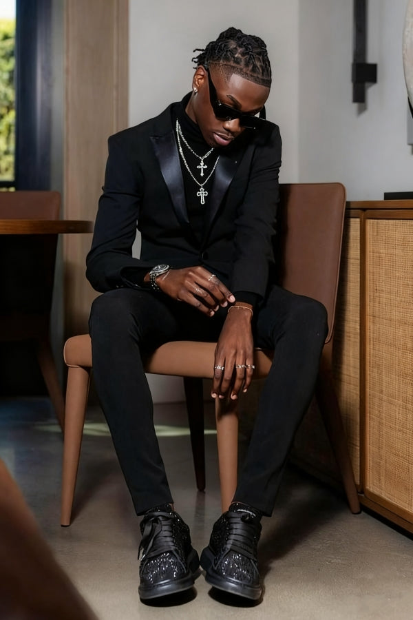 Newest Black Prom Men Suits With Satin Peaked Lapel