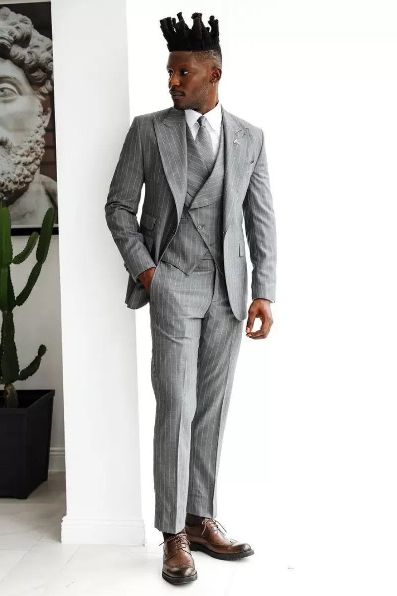 New Arrival Gray Striped Peaked Lapel 3 Pieces Prom Men Suits