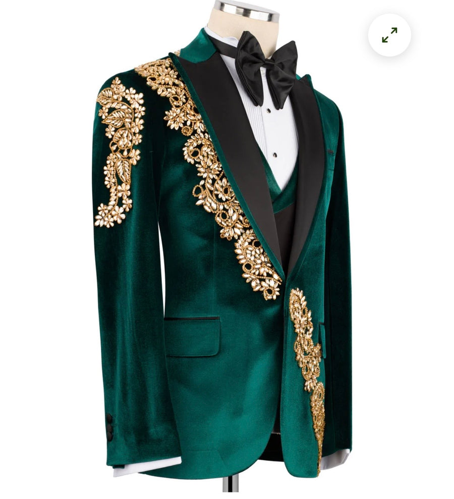 Green Velvet Peaked Lapel Gold Appliques 3 Pieces Prom Men Suits