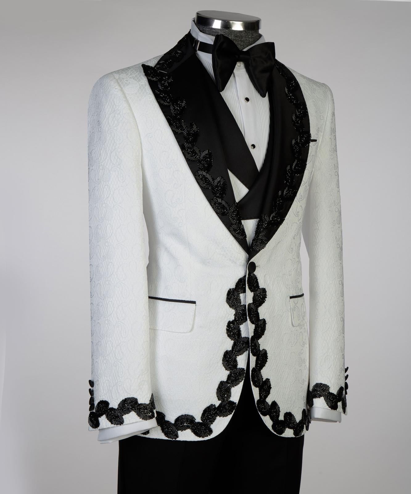 Classy White Jacquard 3 Pieces Shawl Lapel Wedding Suits
