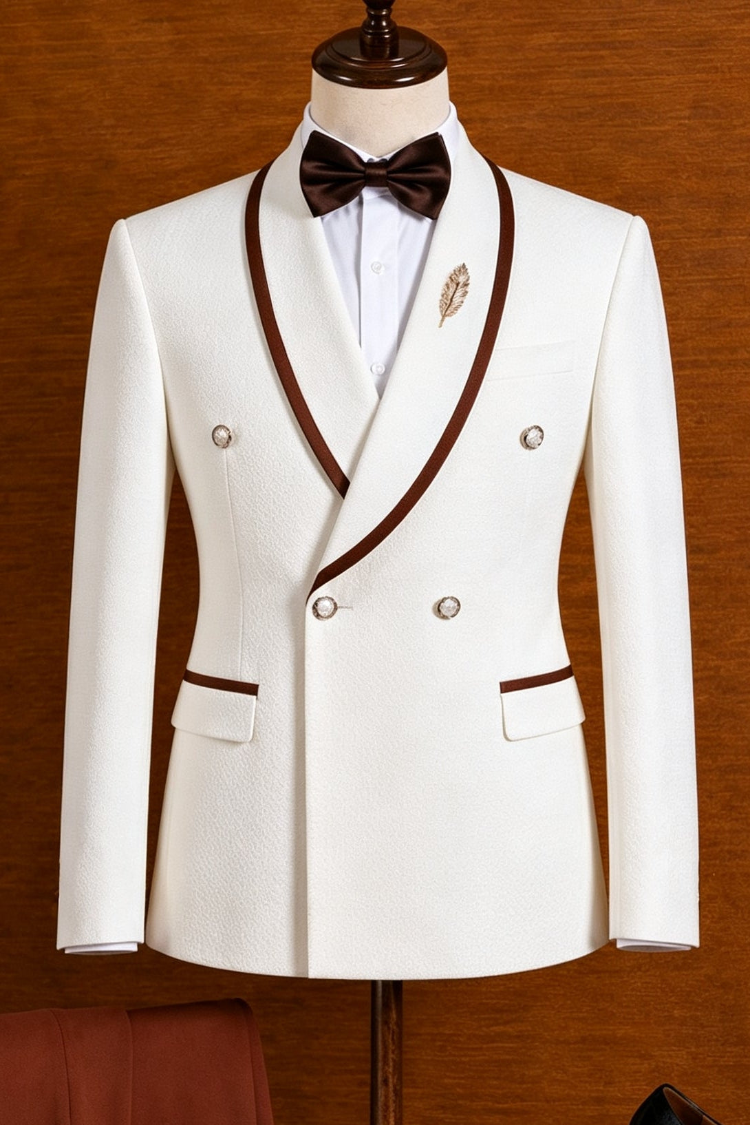 Handsome White Shawl Lapel Double Breasted Classy Wedding Men Suits