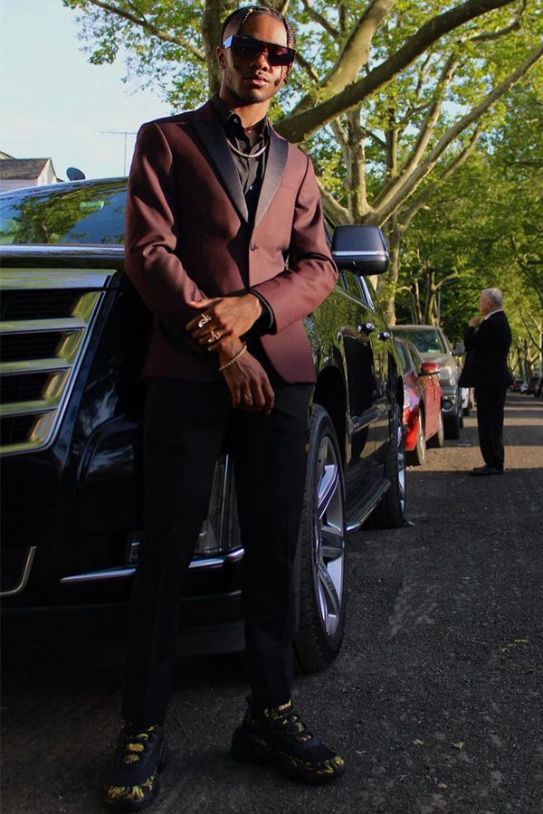 Glamorous Burgundy Peaked Lapel Chic Prom Men Suits