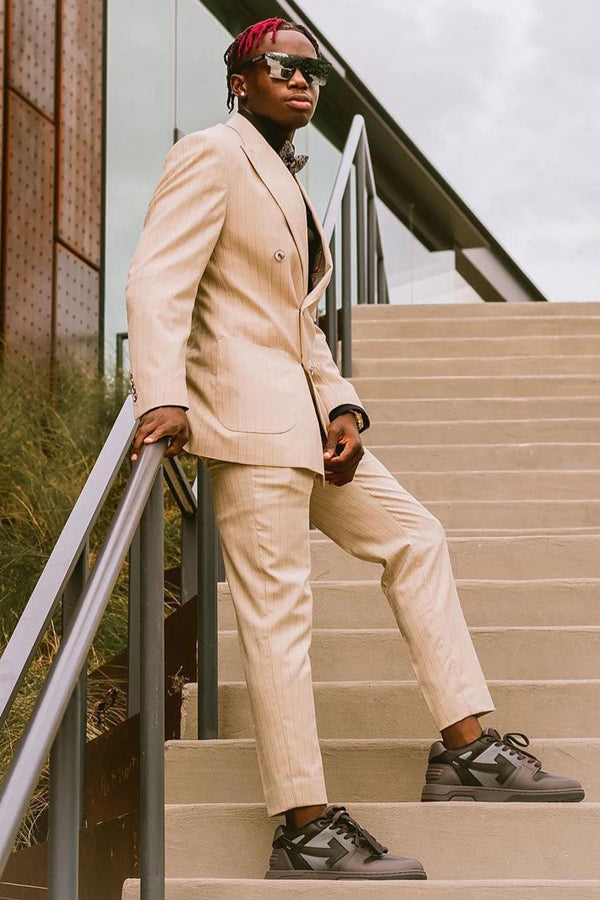 Chic Oatmeal Color Striped Peaked Lapel Prom Men Suits