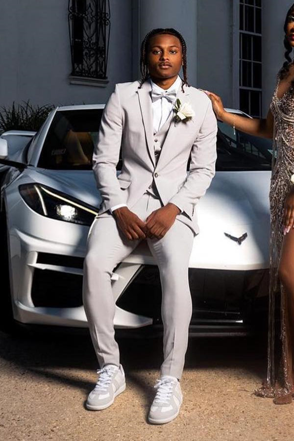 3 Pieces Fancy Light Gray Notched Lapel Close Fitting Prom Men Suits