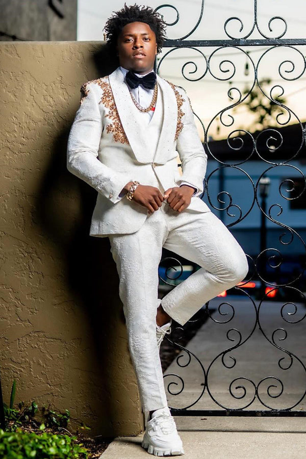 Bespoke White Jacquard Shawl Lapel 3 Pieces Prom Suits With Beadings
