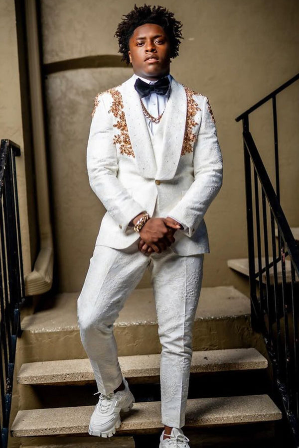 Bespoke White Jacquard Shawl Lapel 3 Pieces Prom Suits With Beadings