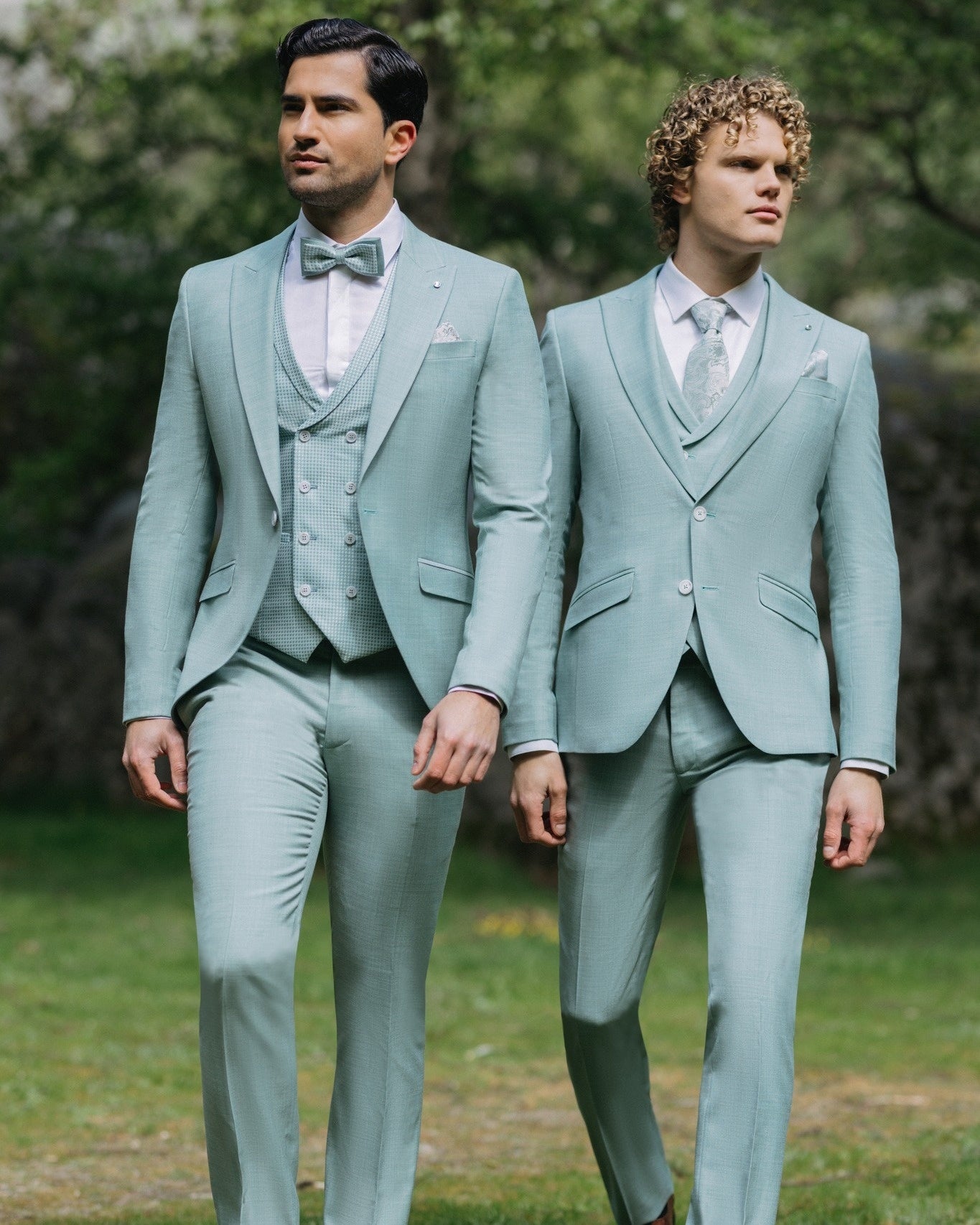 Newest Light Blue Peaked Lapel 3 Pieces Wedding Groomsmen Suits