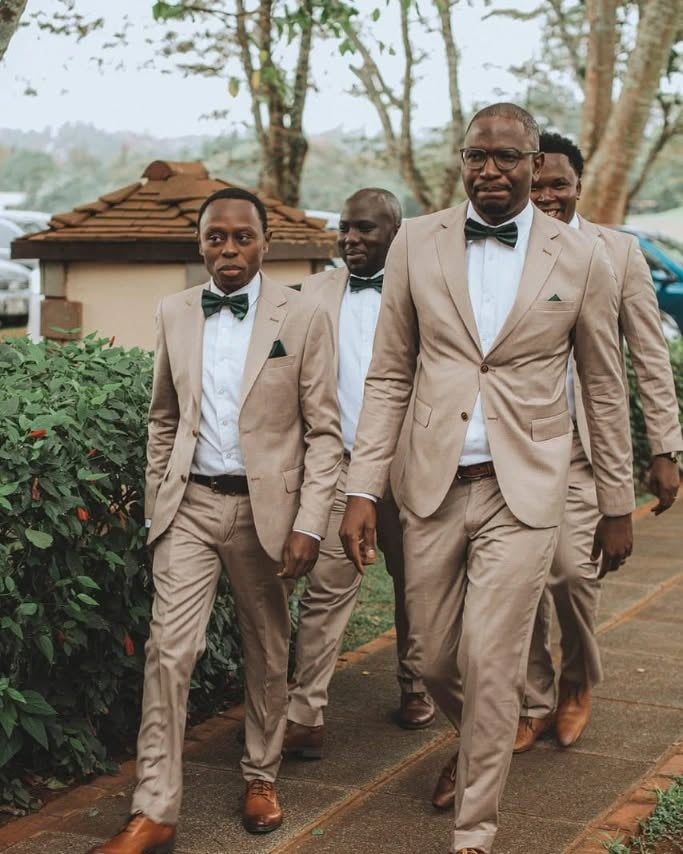 Fancy Light Khaki Notched Lapel Wedding Groomsmen Suits
